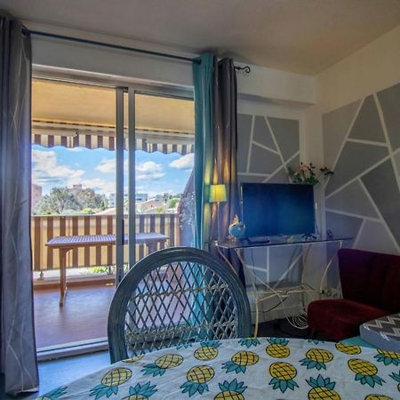 Cosy 35 M2 With Balcony In A Quiet Residence Fréjus Exteriér fotografie